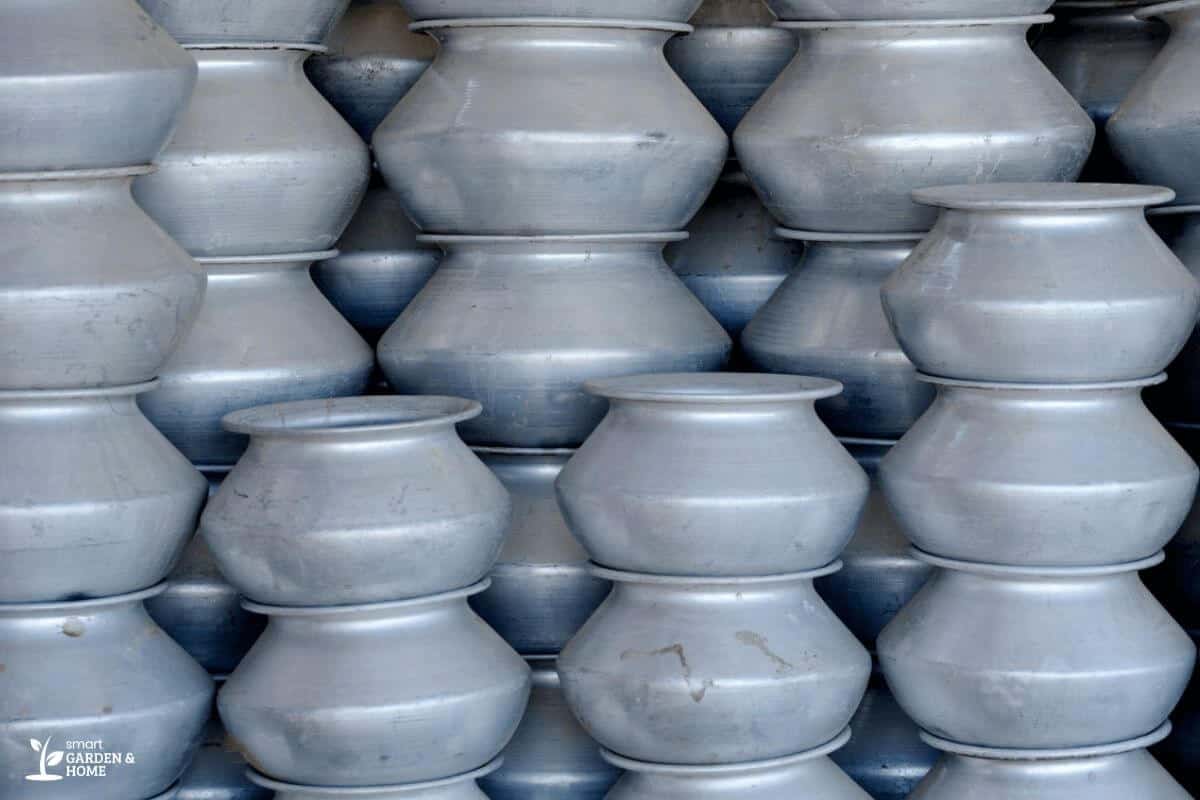 Metal Pots